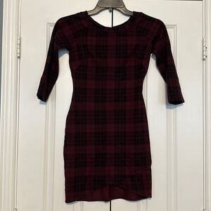 Small burgundy‎ plaid fitted dress